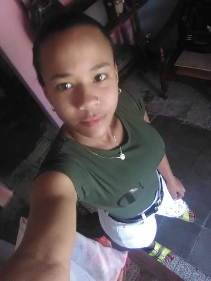 Latin college selfie — 32
