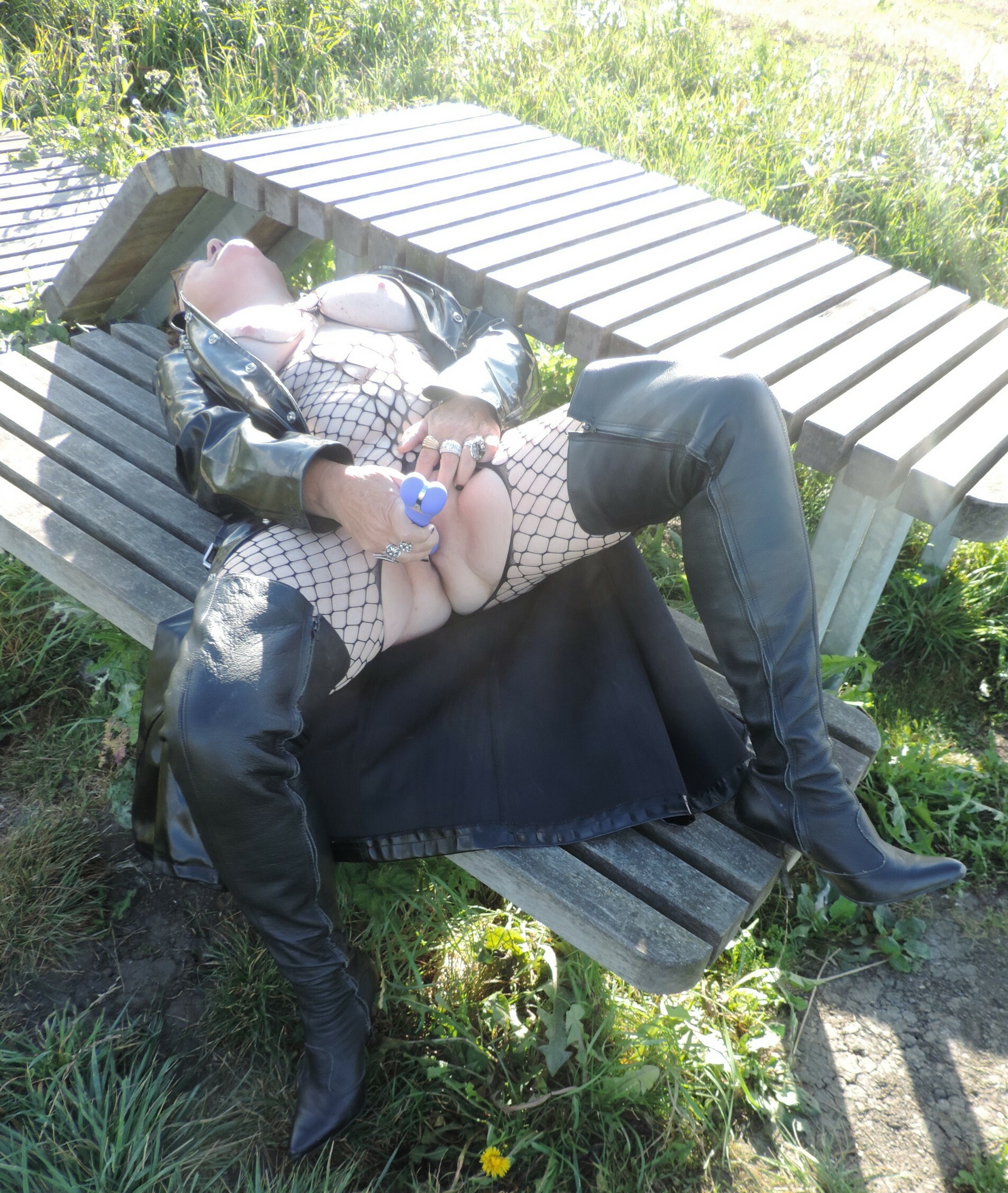 Tine - horny slut outside masturbating — 12