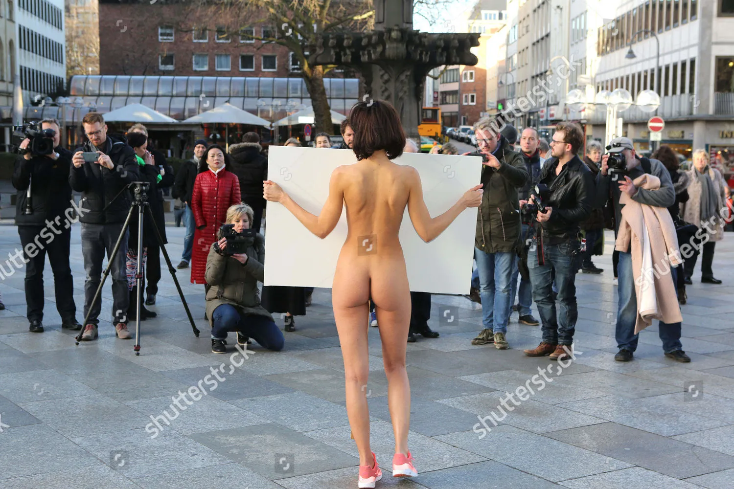 Superslut Milo Moire Nude in Public — 11